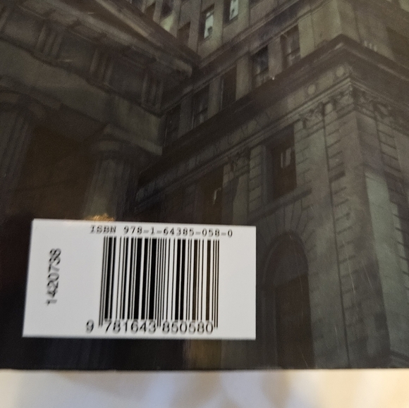 J.D. ROBB Leverage In Death Large Print Edition St. Martin's Press Bestselling - Picture 5 of 16